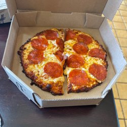 Round Table Pizza - Somos delicius!!!!