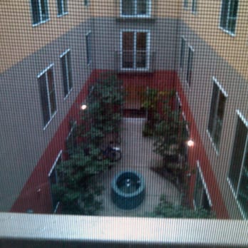 Belltown Inn - courtyard - Hotels Near Me - Seattle, Washington