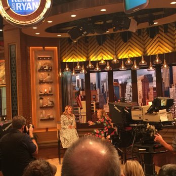 Live With Kelly And Mark - Laura Dern - Studio Taping Near Me - New York, New York Live With Kelly And Mark - Laura Dern - Studio Taping Near Me - New York, New York