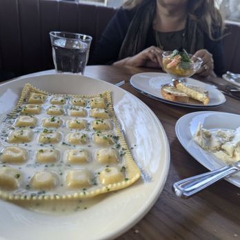 Cassis - French Near Me - Milwaukee, Wisconsin