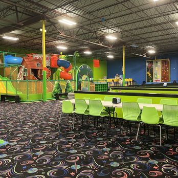 Jumping World - Kennesaw - Party spaces on the right and more play areas for the kids - Trampoline Parks Near Me - Kennesaw, Georgia Jumping World - Kennesaw - Party spaces on the right and more play areas for the kids - Trampoline Parks Near Me - Kennesaw, Georgia