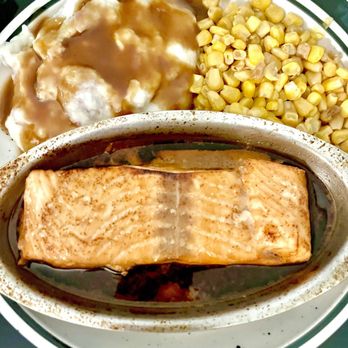 Moose River Lodge - Faro Salmon with Papa Steve's marinade and hand mashed potato's and fresh roasted corn - American Near Me - Jackman, Maine Moose River Lodge - Faro Salmon with Papa Steve's marinade and hand mashed potato's and fresh roasted corn - American Near Me - Jackman, Maine