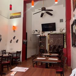 Istanbul Restaurant - Dining room
