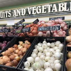 Lowe's Market - Lago Vista