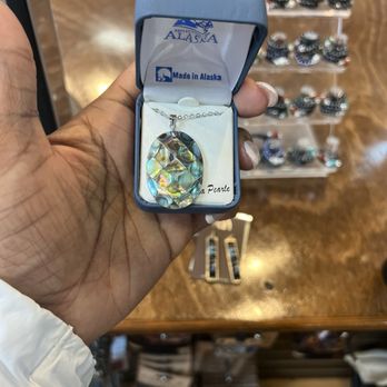 Skagway Outlet Store - Sparkling necklace - Gift Shops Near Me - Skagway, Alaska