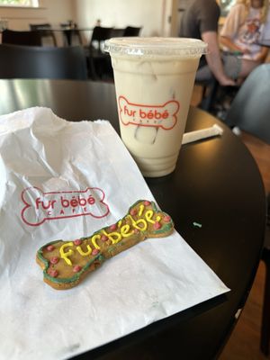 Fur Bébé Cafe by null