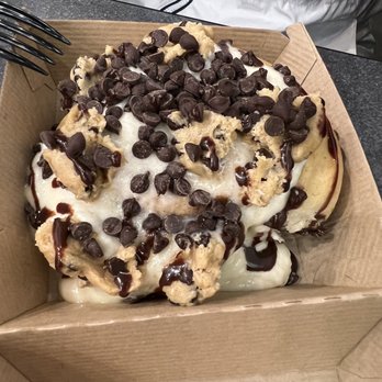 Cinnaholic - Bakeries Near Me - Ann Arbor, Michigan