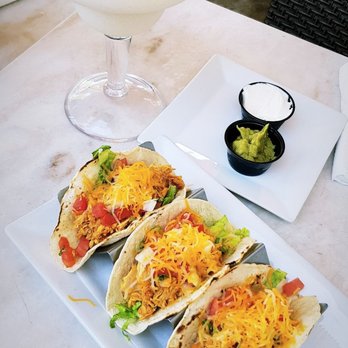 Palace Bar - Tacos like these, I still dream about to eat them one more time. Gnam - Gay Bars Near Me - Miami Beach, Florida