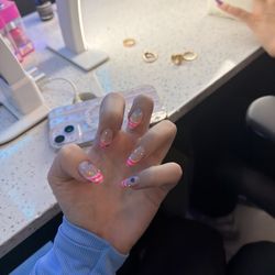 Deluxe Nail Salon - My nails