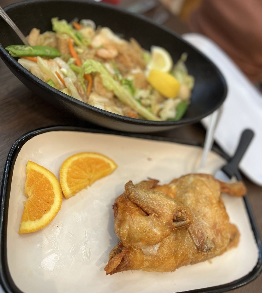 MAX’S RESTAURANT GLENDALE Updated November 2024 2258 Photos