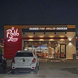 El Pollo Loco - El Pollo Loco de noche
