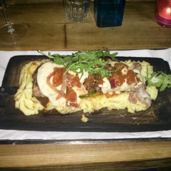 Tre Små Rum - Pork steak with mash potatoes!! - Traditional Swedish Near Me - Älvkarleby Municipality, C
