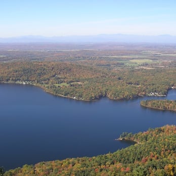 North Cove Cottages - Lake Dunmore, Vermont - Guest Houses Near Me - Salisbury, Vermont