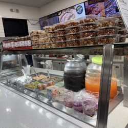 PhilHouse - Drinks and desserts to complement your meal