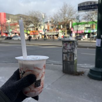 Kung Fu Tea on Spadina - Drink outside of the shop - Bubble Tea Near Me - Toronto, Ontario