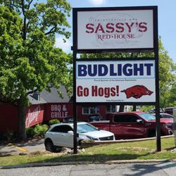 Sassy's Red House