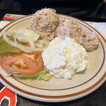 Johnny B's Restaurant - Tuna plare - American Near Me - Truth Or Consequences, New Mexico