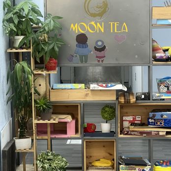 Starry Moon - Play toys for hanging out - Bubble Tea Near Me - Albuquerque, New Mexico