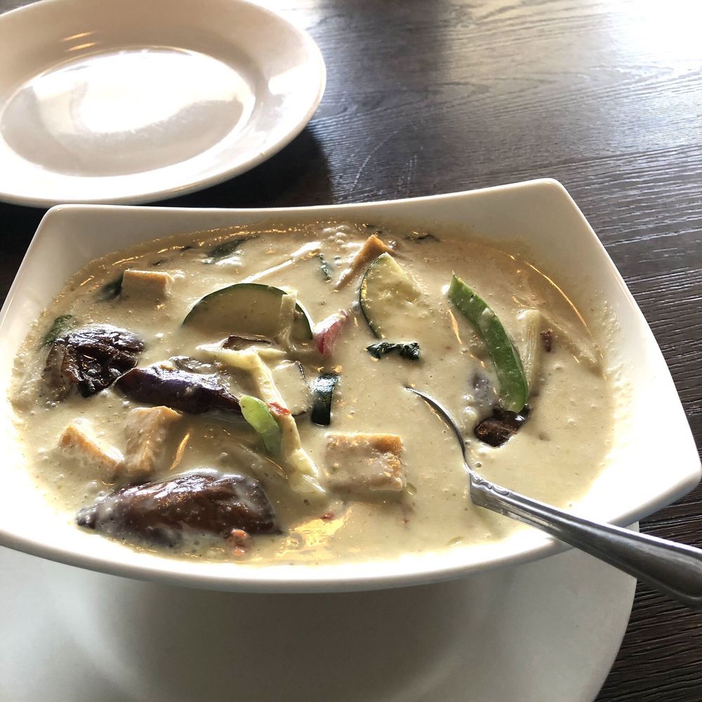 Basil Thai - Most delicious Thai green curry. Great vegan dish. Includes egg plant, tofu and more. Just fab. - Thai Near Me - La Quinta, California