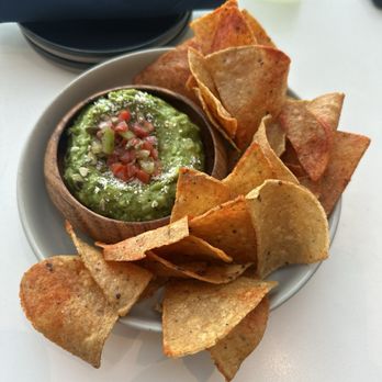 Cavaña - Guac & chips - Cocktail Bars Near Me - San Francisco, California