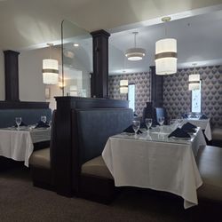 Attilio's - Booths