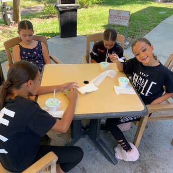 Chillin' Out Ice Cream - Ice Cream & Frozen Yogurt Near Me - Kissimmee, Florida