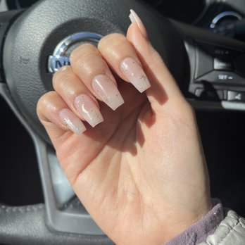5280 Nails & Spa - Acrylic extensions with design - Nail Salons Near Me - Denver, Colorado