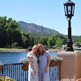 The Broadmoor - Overlooking the beautiful broadmoor scenery - Resorts Near Me - Colorado Springs, Colorado The Broadmoor - Overlooking the beautiful broadmoor scenery - Resorts Near Me - Colorado Springs, Colorado