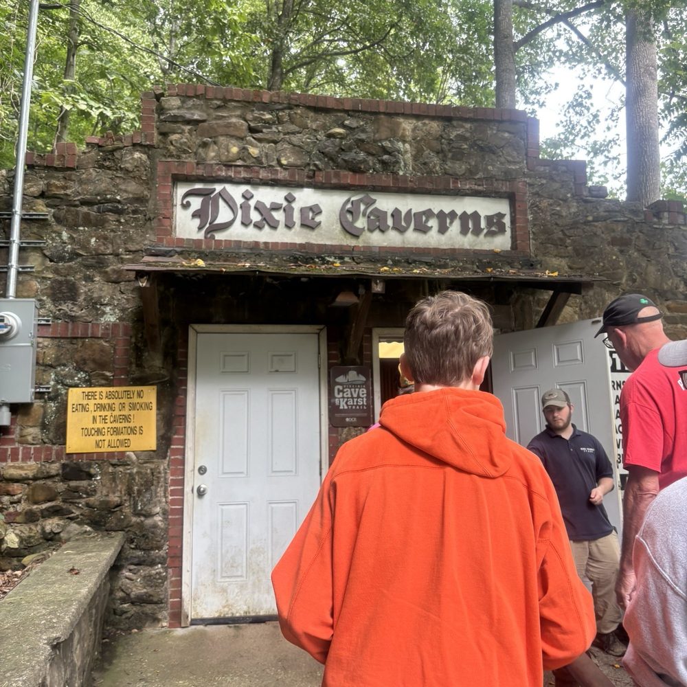 Dixie Caverns - Campgrounds Near Me - Salem, Virginia