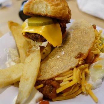 Golden Corral Buffet & Grill - American Near Me - Bradenton, Florida