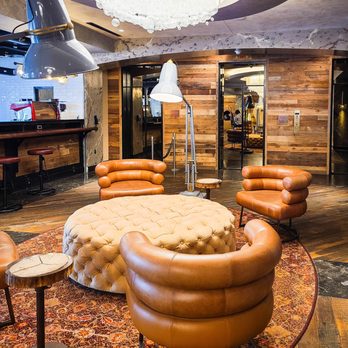 Bobby - Hotels Near Me - Nashville, Tennessee