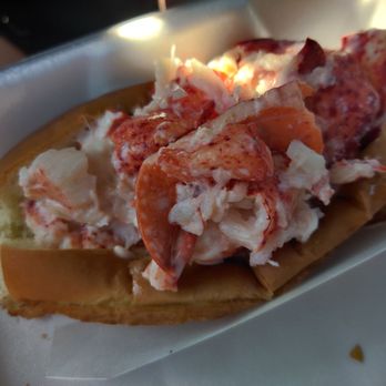 Delano Seafood Market - Lobster Roll! - Seafood Markets Near Me - Waldoboro, Maine