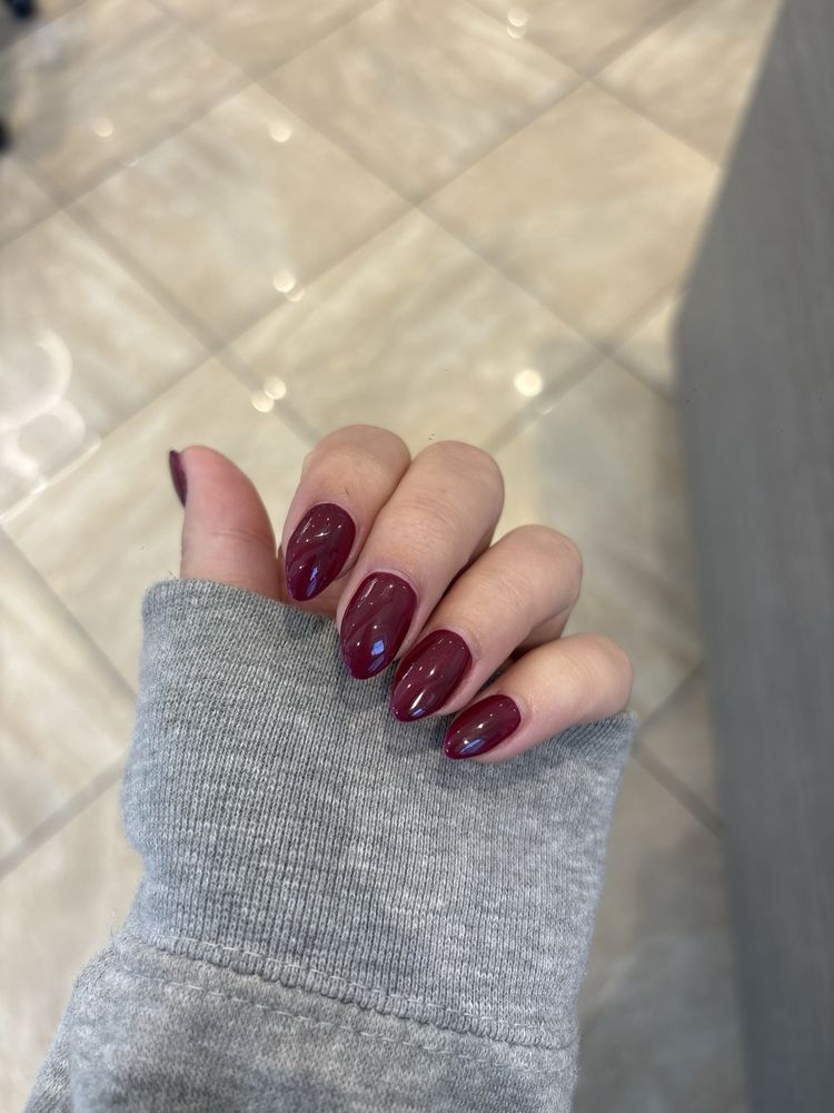 Diva Nails Logo
