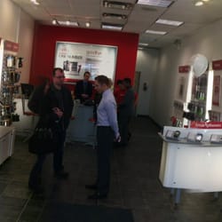 Imagine Wireless - Our Smartphone Experts helping customers