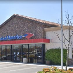 Bank of America Financial Center - Storefront