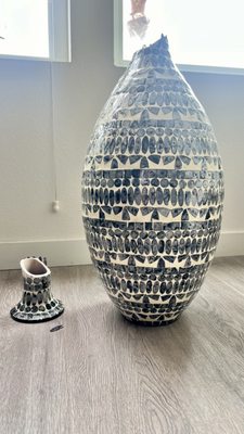 Crate & Barrel by null