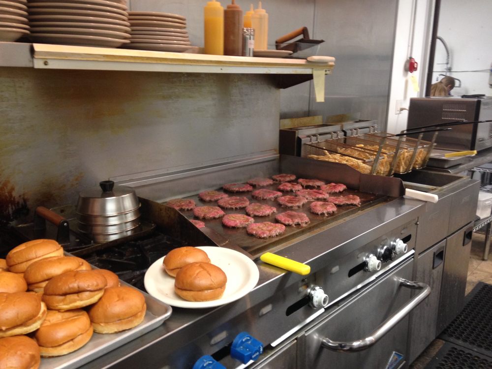 MAIN ST. DINER Fessenden, North Dakota Diners Restaurant Reviews