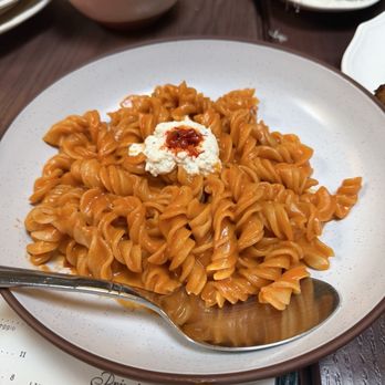 Donna's - Fusilli alla Vodka - Italian Near Me - Los Angeles, California