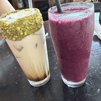 Maple and Cream Restaurant - Pistachio latte and berry smoothie with OJ - Breakfast & Brunch Near Me - Plantation, Florida