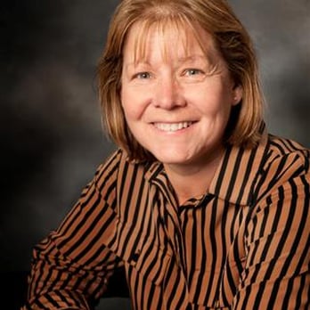 Donna Raven - RE/MAX City - Real Estate Agents Near Me - Chicago, Illinois Donna Raven - RE/MAX City - Real Estate Agents Near Me - Chicago, Illinois