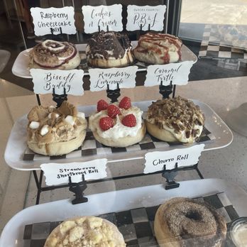 Cinnaholic - Bakeries Near Me - Vineyard, Utah