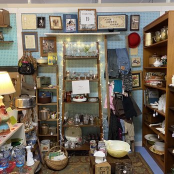 Tad's Westfield Shoppes - Some of the merchandise - Antiques Near Me - Westfield, Indiana Tad's Westfield Shoppes - Some of the merchandise - Antiques Near Me - Westfield, Indiana