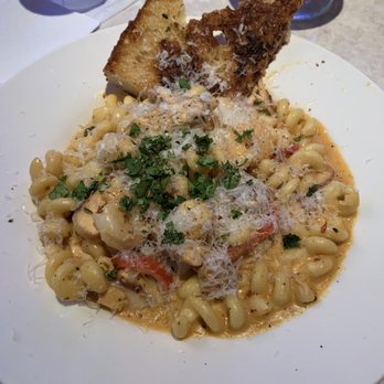 Bubba's 33 - Chipotle Chicken and Shrimp Pasta - Pizza Near Me - The Colony, Texas
