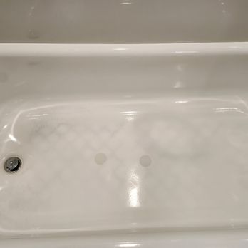 Superior Glazing Company - Before: Guest bathroom tub - Refinishing Services Near Me - Alpharetta, Georgia Superior Glazing Company - Before: Guest bathroom tub - Refinishing Services Near Me - Alpharetta, Georgia