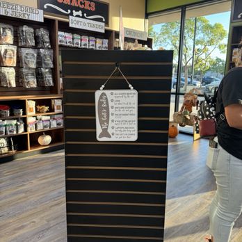 Pet Wants - Pet Stores Near Me - Bakersfield, California