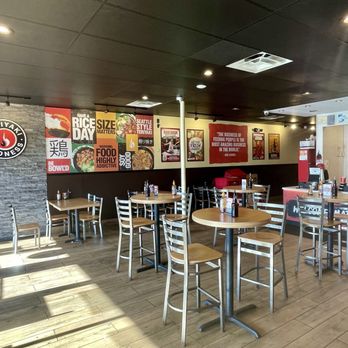 Teriyaki Madness - Dinning Room - Asian Fusion Near Me - Atlanta, Georgia