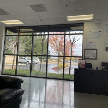 Smog Genie - Waiting area - Smog Check Stations Near Me - Rocklin, California Smog Genie - Waiting area - Smog Check Stations Near Me - Rocklin, California
