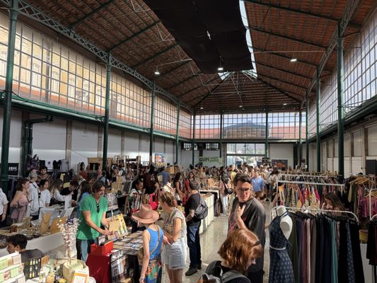 Feira da Ladra by null