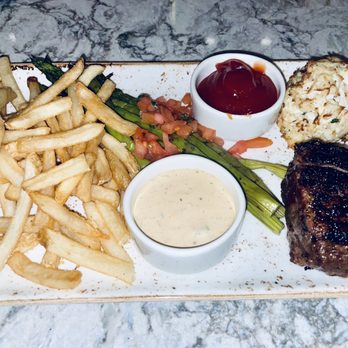 J Gilbert's - 6 oz Filet Combo w/ Crab Cake - Bars Near Me - Omaha, Nebraska J Gilbert's - 6 oz Filet Combo w/ Crab Cake - Bars Near Me - Omaha, Nebraska
