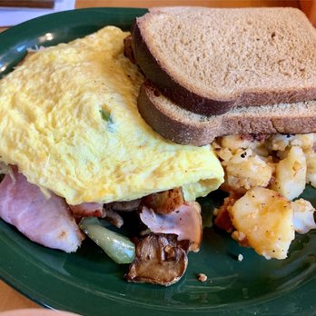 The Sunrise Shack - Jackpot, Yo - Breakfast & Brunch Near Me - Glen, New Hampshire
